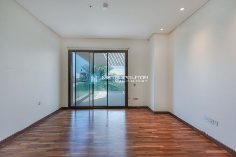 Commercial property on the Saadiyat Island, Abu Dhabi, UAE 5 bedrooms, 722 sq.m. № 594130 - photo 6