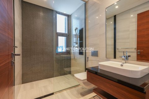 Commercial property on the Saadiyat Island, Abu Dhabi, UAE 5 bedrooms, 722 sq.m. № 594130 - photo 24