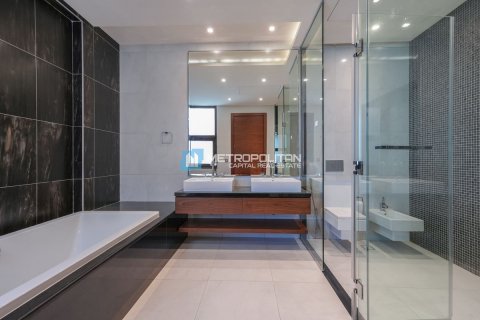 Commercial property on the Saadiyat Island, Abu Dhabi, UAE 5 bedrooms, 722 sq.m. № 594130 - photo 26