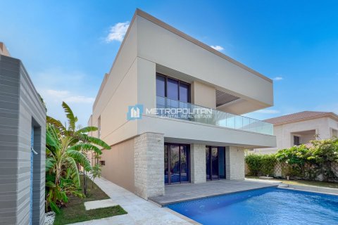 Komersyal na ari-arian sa Saadiyat Island, Abu Dhabi, UAE 5 silid-tulugan, 675 sq.m. № 594129 - larawan 1