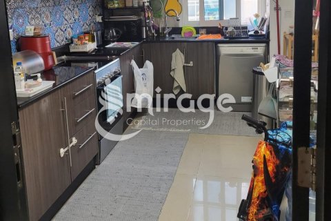 Apartament në Al Reef, Abu Dhabi, Emiratet e Bashkuara Arabe 3 dhoma gjumi, 133.1 m2. № 574613 - Foto 10
