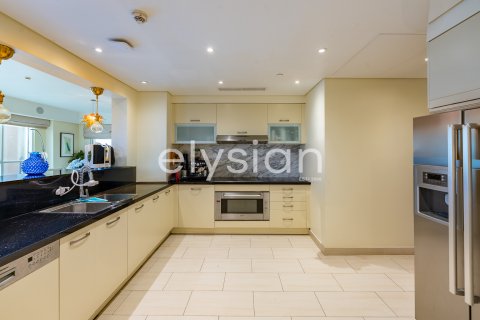 Apartment in Palm Jumeirah, Dubai, UAE 3 bedrooms, 377 sq.m. № 586096 - photo 9