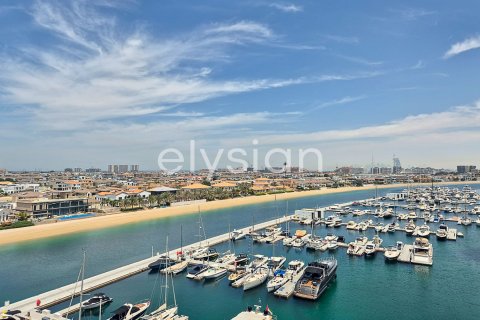 Apartment in Palm Jumeirah, Dubai, UAE 3 bedrooms, 377 sq.m. № 586096 - photo 1