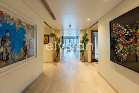 Apartment in Palm Jumeirah, Dubai, UAE 3 bedrooms, 377 sq.m. № 586096 - photo 3