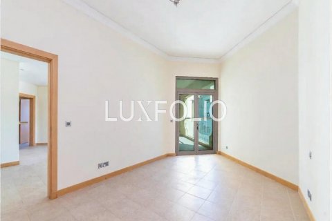 Apartament në Palm Jumeirah, Dubai, Emiratet e Bashkuara Arabe 3 dhoma gjumi, 200 m2. № 627573 - Foto 6