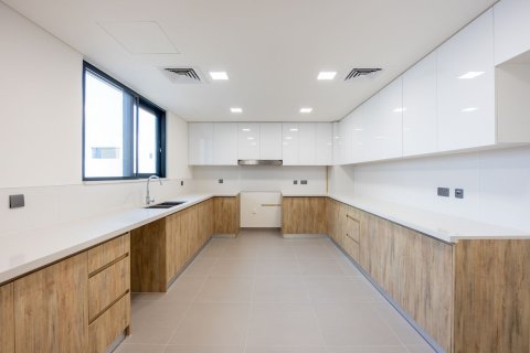 Komerční nemovitost na Yas Island, Abu Dhabi, SAE 5 ložnice, 290 m² Č.: 594347 - fotografie 4