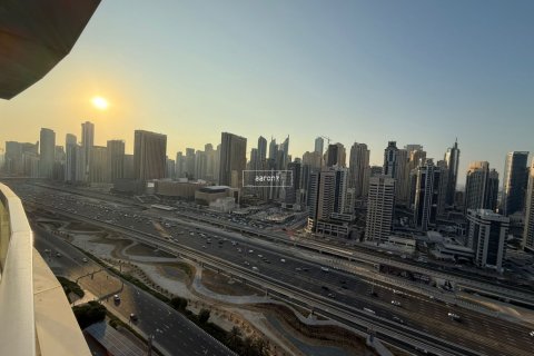 Apartment in Jumeirah Lake Towers, Dubai, UAE 1 bedroom, 75.9 sq.m. № 624441 - photo 10