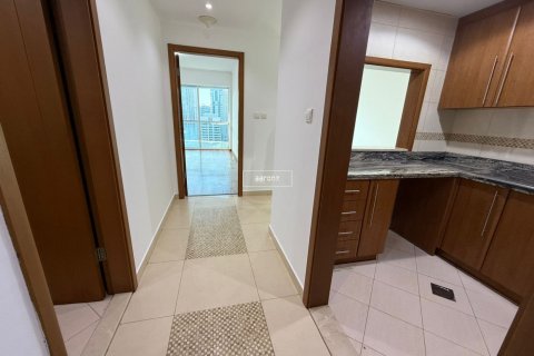 Apartment in Jumeirah Lake Towers, Dubai, UAE 1 bedroom, 75.9 sq.m. № 624441 - photo 4