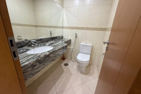 Apartment in Jumeirah Lake Towers, Dubai, UAE 1 bedroom, 75.9 sq.m. № 624441 - photo 8