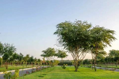 Land in Al Ain, UAE 3330 sq.m. № 590840 - photo 12