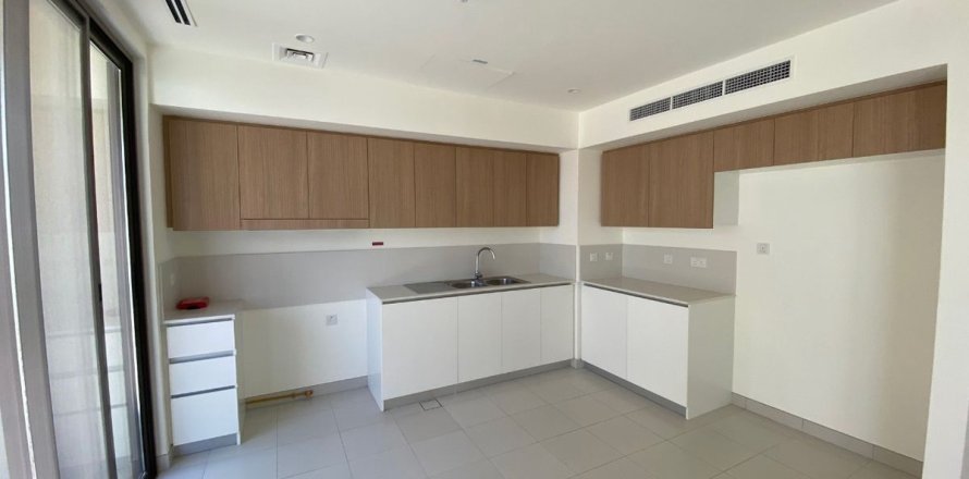 Вілла в Дубай, ОАЕ 4 спальні, 218.1м2 № 621889