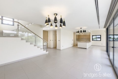 Villa itt: Dubai Hills Estate, EAE, 5 hálószoba, 385.1 m², azonosító: 624578 - fénykép 6