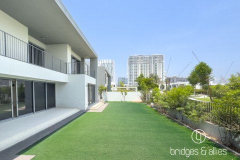 Villa itt: Dubai Hills Estate, EAE, 5 hálószoba, 385.1 m², azonosító: 624578 - fénykép 2