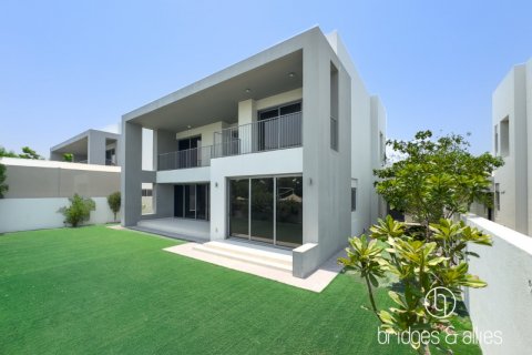 Villa itt: Dubai Hills Estate, EAE, 5 hálószoba, 385.1 m², azonosító: 624578 - fénykép 9