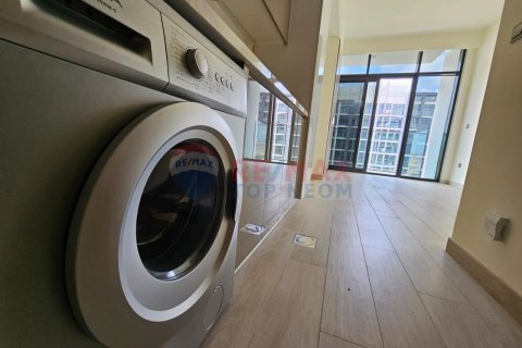 Apartment in Meydan, Dubai, UAE 34.5 sq.m. № 584963 - photo 17