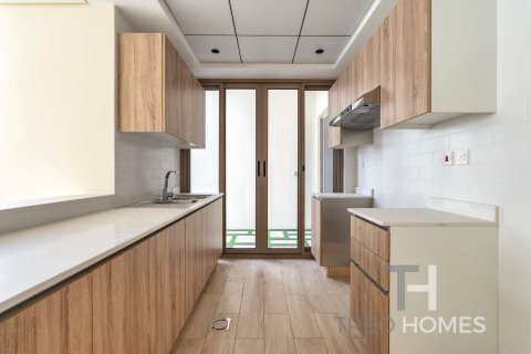 Řadový dům v Dubai, SAE 4 ložnice, 291 m² Č.: 595539 - fotografie 5