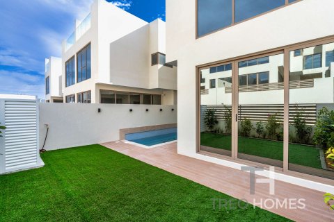 Řadový dům v Dubai, SAE 4 ložnice, 291 m² Č.: 595539 - fotografie 1