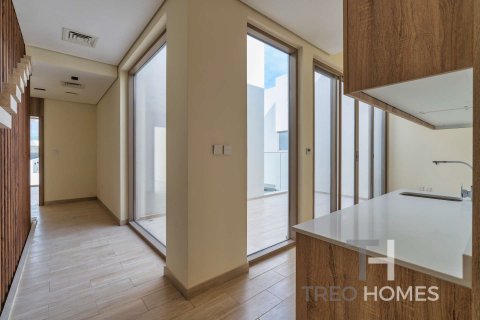 Řadový dům v Dubai, SAE 4 ložnice, 291 m² Č.: 595539 - fotografie 12