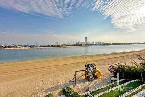 Villa til leie i Palm Jumeirah, Dubai, Emiratene 4 soverom, 465 kvm Nr. 595559 - Foto 1
