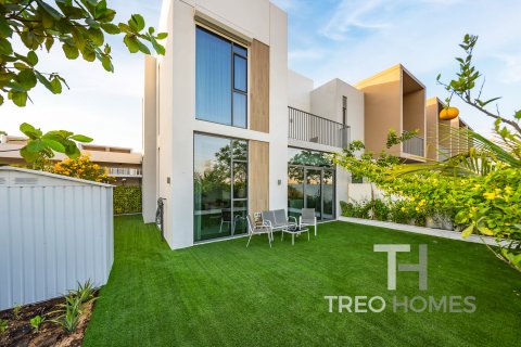 Řadový dům v Arabian Ranches 3, Dubai, SAE 4 ložnice, 238 m² Č.: 595540 - fotografie 2