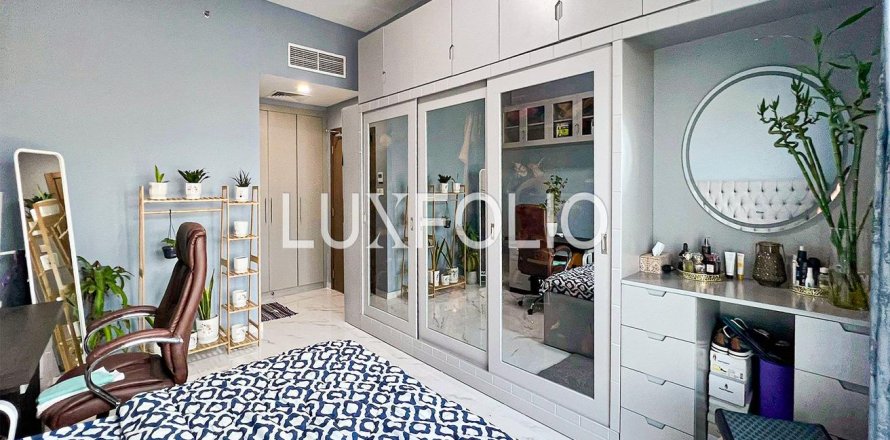 Apartment in Al Furjan, Dubai, UAE 2 bedrooms, 116 sq.m. № 628023