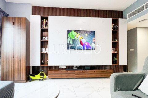 Apartment in Al Furjan, Dubai, UAE 2 bedrooms, 116 sq.m. № 628023 - photo 2