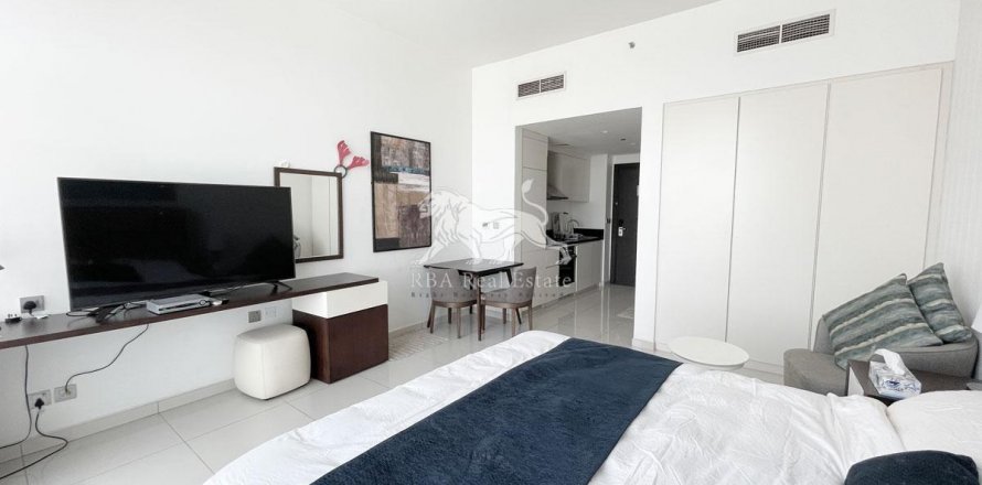 Apartment in Business Bay, Dubai, UAE 50.3 sq.m. № 571056