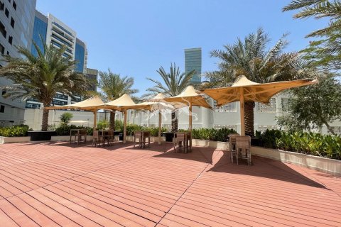 Apartment in Business Bay, Dubai, UAE 50.3 sq.m. № 571056 - photo 5