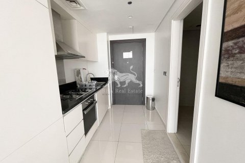Apartment in Business Bay, Dubai, UAE 50.3 sq.m. № 571056 - photo 2