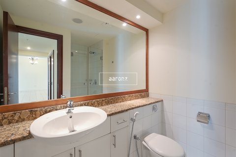 Apartment in Dubai Marina, UAE 2 bedrooms, 158.4 sq.m. № 624200 - photo 13