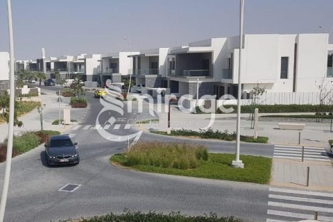 Duplex zur Miete in Yas Island, Abu Dhabi, VAE 4 Schlafzimmer, 455.2 m2 Nr. 597316 - Foto 3