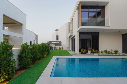 Komerční nemovitost na Yas Island, Abu Dhabi, SAE 6 ložnice, 854 m² Č.: 593944 - fotografie 20