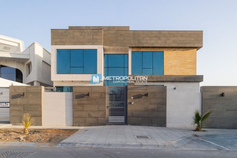 Propriété commerciale à vendre à  Yas Island, Abu Dhabi, EAU 707 m2 № 593943 - photo 1