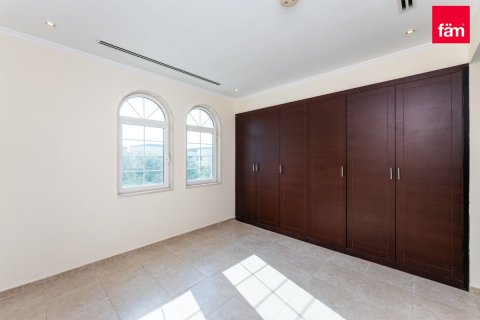 Vilë në Dubai, Emiratet e Bashkuara Arabe 3 dhoma gjumi, 676 m2. № 551434 - Foto 24