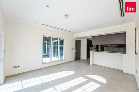 Vilë në Dubai, Emiratet e Bashkuara Arabe 3 dhoma gjumi, 676 m2. № 551434 - Foto 1