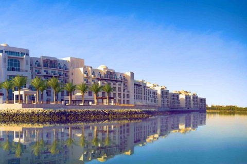 Abu Dhabi、UAEにある開発プロジェクト EASTERN MANGROVES COMPLEX No217045