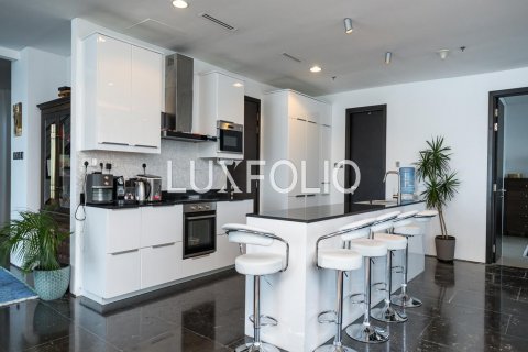 Penthouse in Dubai Marina, UAE 5 bedrooms, 364 sq.m. № 627911 - photo 5