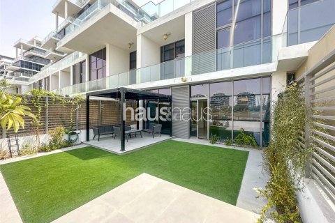 Řadový dům v DAMAC Hills (Akoya by DAMAC), Dubai, SAE 2 ložnice, 172 m² Č.: 625189 - fotografie 1