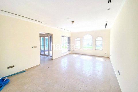 Vila di Jumeirah Park, Dubai, UAE 3 bilik tidur, 285 meter persegi № 625185 - foto 5