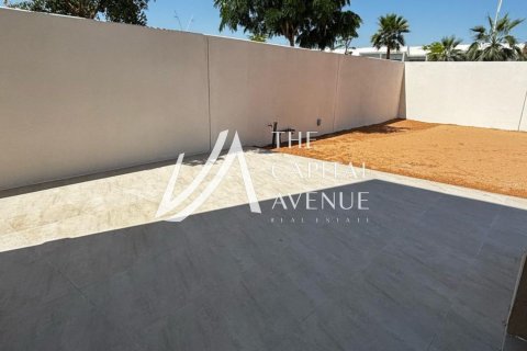 Townhouse on the Yas Island, Abu Dhabi, UAE 2 bedrooms, 285 sq.m. № 605028 - photo 2
