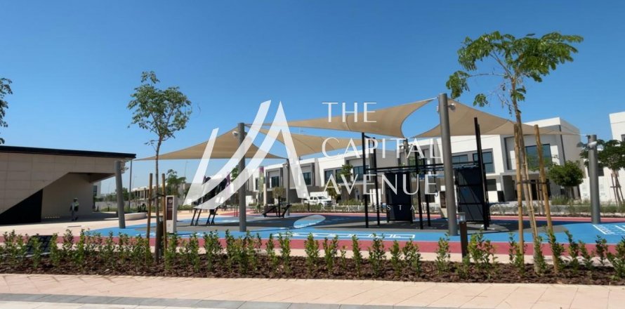 Townhouse on the Yas Island, Abu Dhabi, UAE 2 bedrooms, 285 sq.m. № 605028