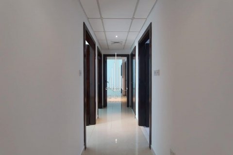 Appartement à louer à Hamdan Street, Abu Dhabi, EAU 3 chambres, 213.7 m2 № 576054 - photo 13