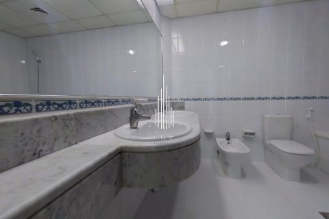 Appartement à louer à Hamdan Street, Abu Dhabi, EAU 3 chambres, 213.7 m2 № 576054 - photo 18
