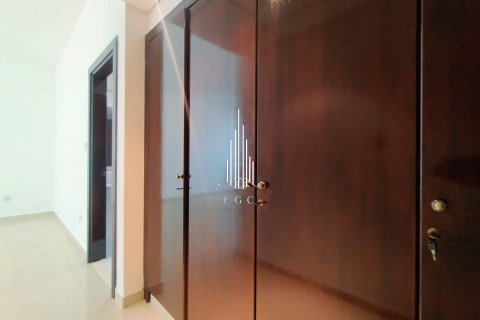Appartement à louer à Hamdan Street, Abu Dhabi, EAU 3 chambres, 213.7 m2 № 576054 - photo 17
