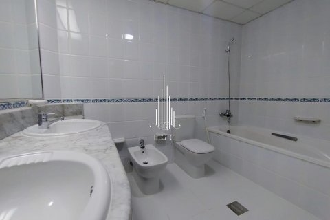 Appartement à louer à Hamdan Street, Abu Dhabi, EAU 3 chambres, 213.7 m2 № 576054 - photo 20