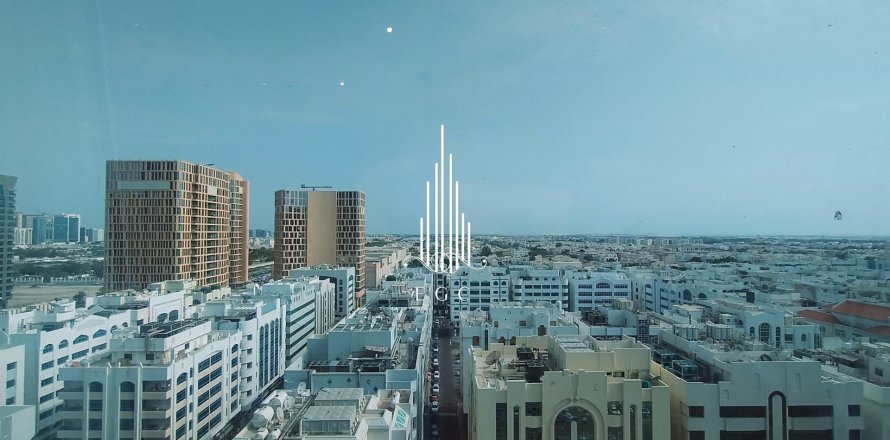 Apartment in Al Khalidiya, Abu Dhabi, UAE 3 bedrooms, 183 sq.m. № 576055