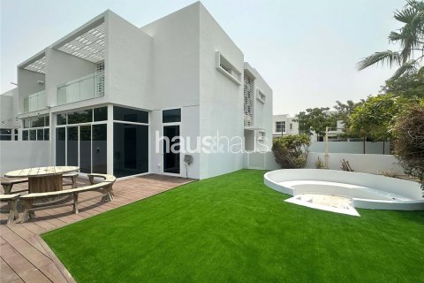 Mudon, Dubai, संयुक्त अरब अमीरात में टाउनहाउस, 4 बेडरूम, 530 वर्ग मीटर, संख्या 626445 - फ़ोटो 1