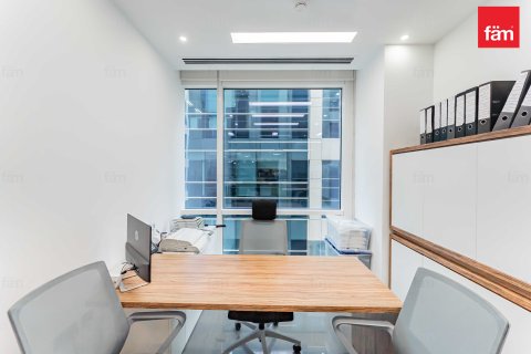 Business Bay, Dubai, UAE의 임대용 사무실 181.7제곱미터 번호 625025 - 사진 30