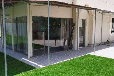 Villa in Al Barsha, Dubai, UAE 5 bedrooms, 1393.5 sq.m. № 570591 - photo 15