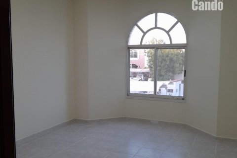 Villa in Al Barsha, Dubai, UAE 5 bedrooms, 1393.5 sq.m. № 570591 - photo 5